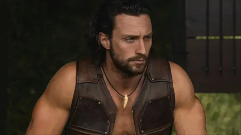 贝林厄姆获12月西甲最佳球员殊荣，五场贡献四球三助攻助皇马三连胜